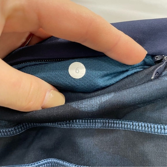 Lululemon Speed Tight Luxtreme Camo Oil Slick Blue 6 - Picture 16 of 16